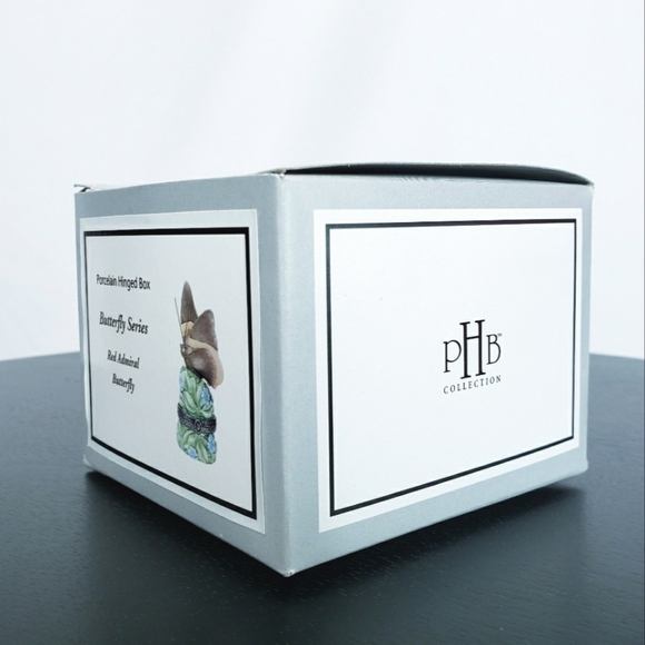 *Last Chance* Red Admiral Butterfly Porcelain Hinged Box PHB MidwestTrinket - Picture 9 of 12